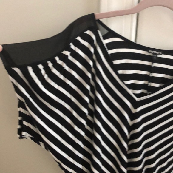 Top - Picture 4 of 5